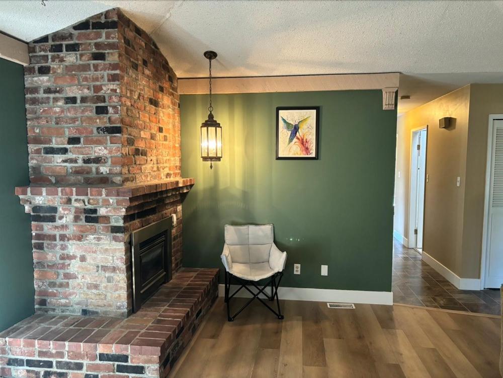 Cozy Retreat On Sandpiper Court - Room H With Share Bathroom Ричмънд Екстериор снимка